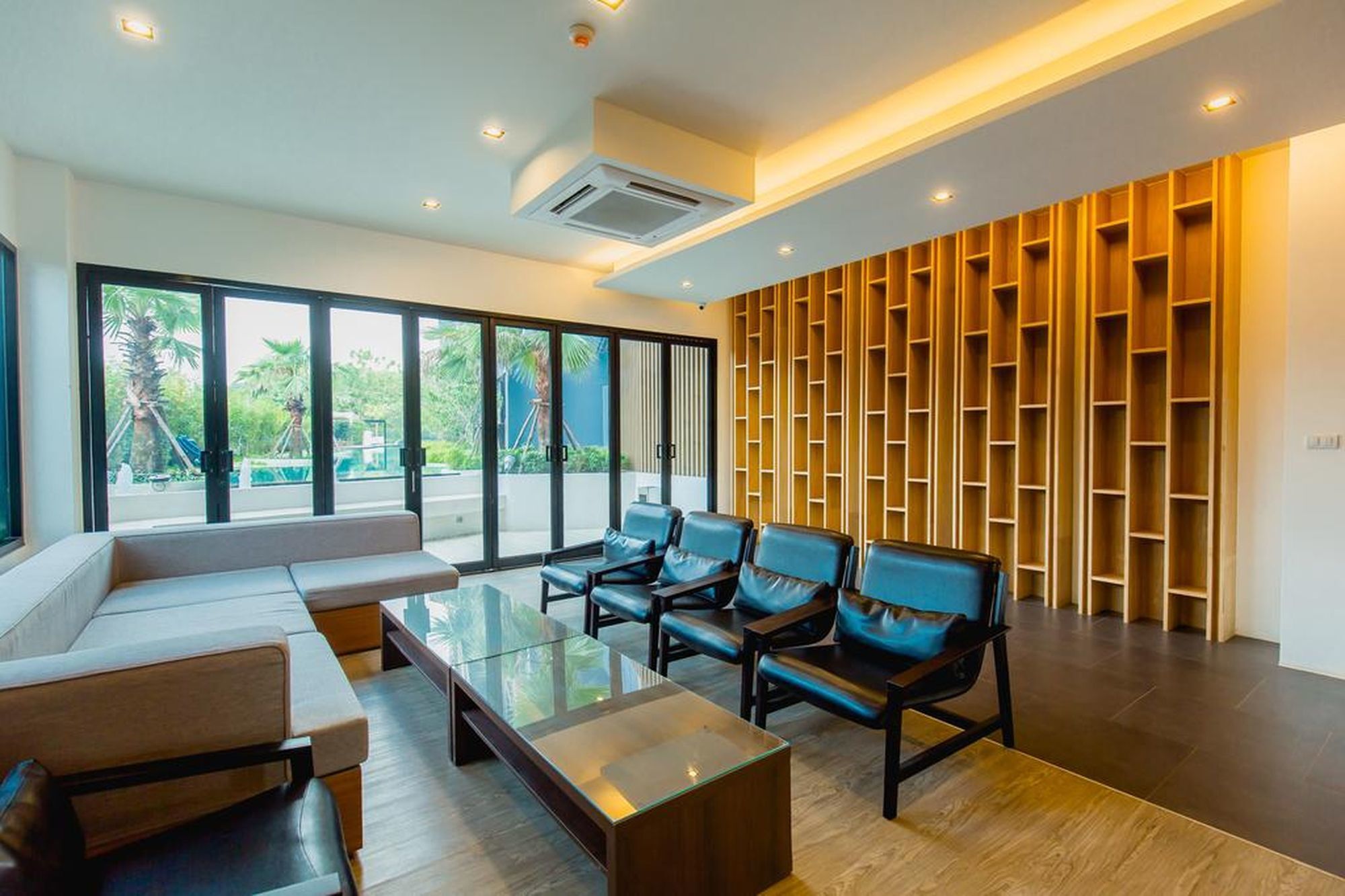 The Aristo By Holy Cow 201 Apartment Phuket Exterior foto