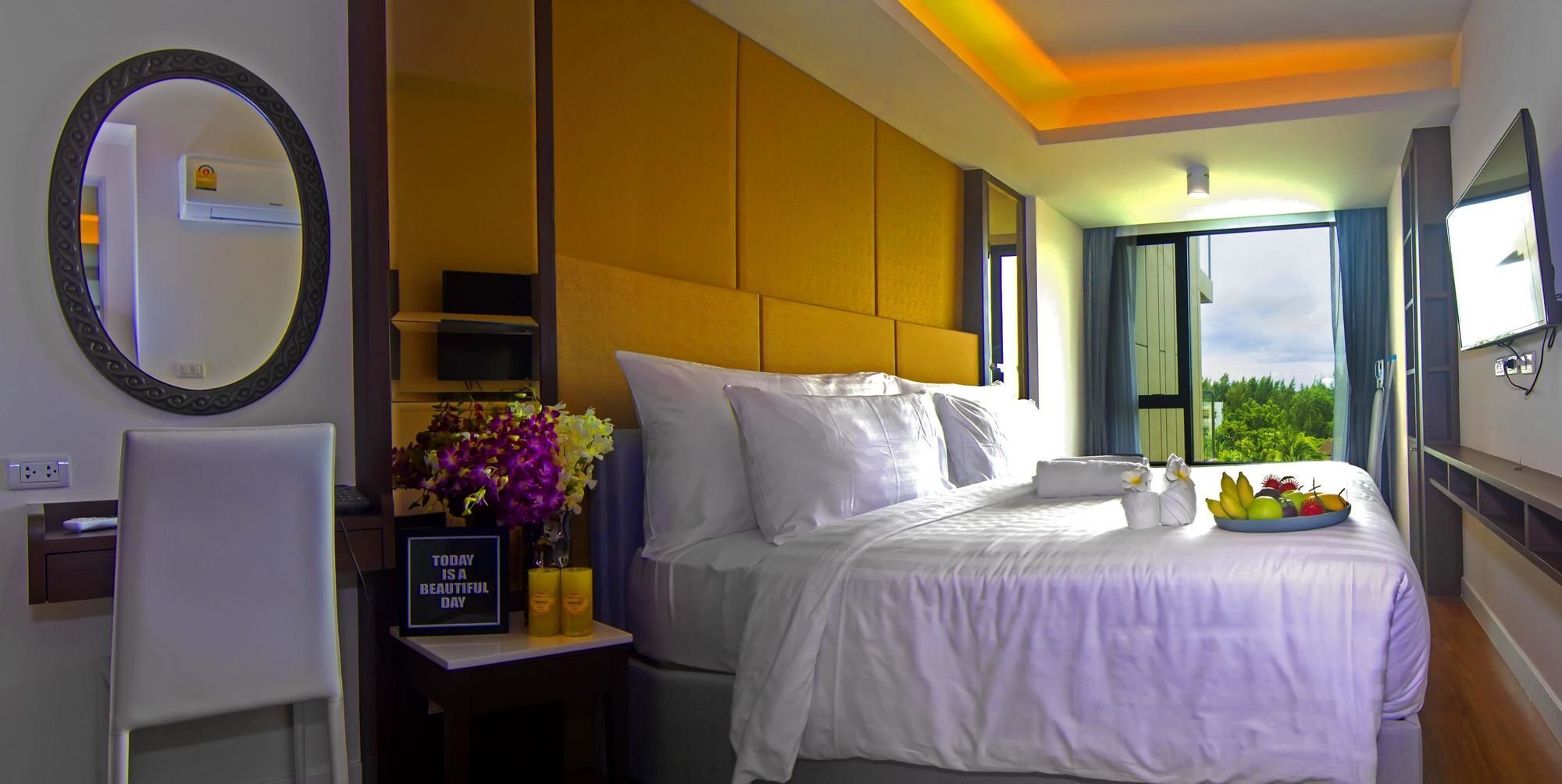 The Aristo By Holy Cow 201 Apartment Phuket Exterior foto